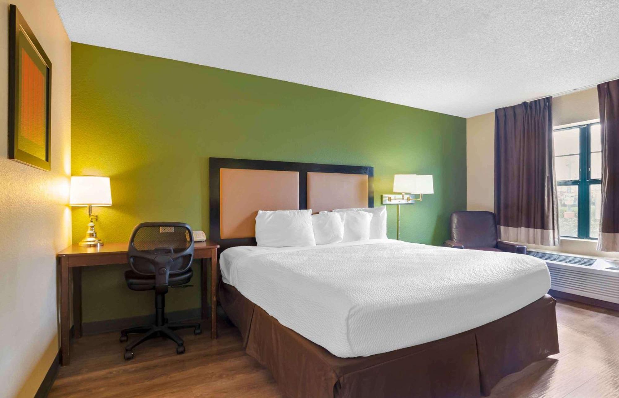 Extended Stay America Suites - Clearwater - Carillon Park Exterior photo